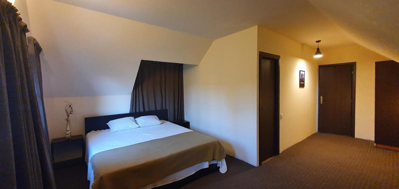 Forest Inn Izvorani المظهر الخارجي الصورة