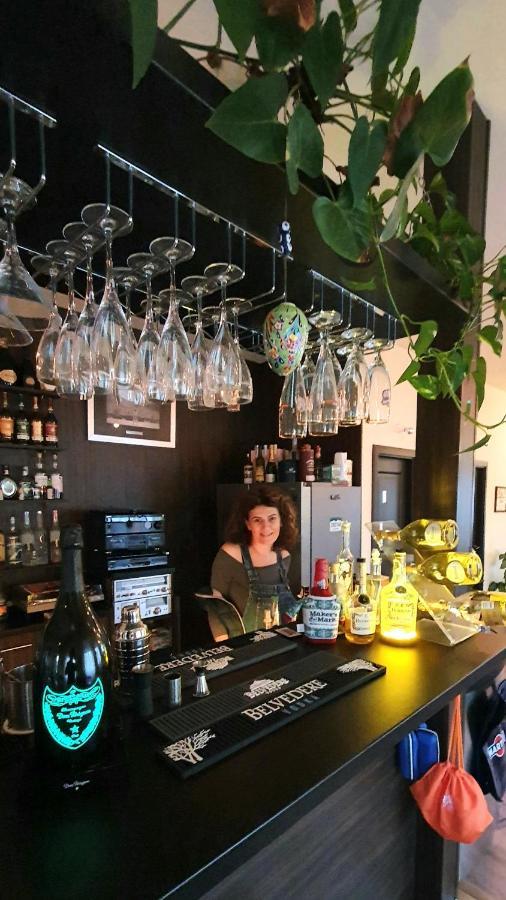 Forest Inn Izvorani المظهر الخارجي الصورة