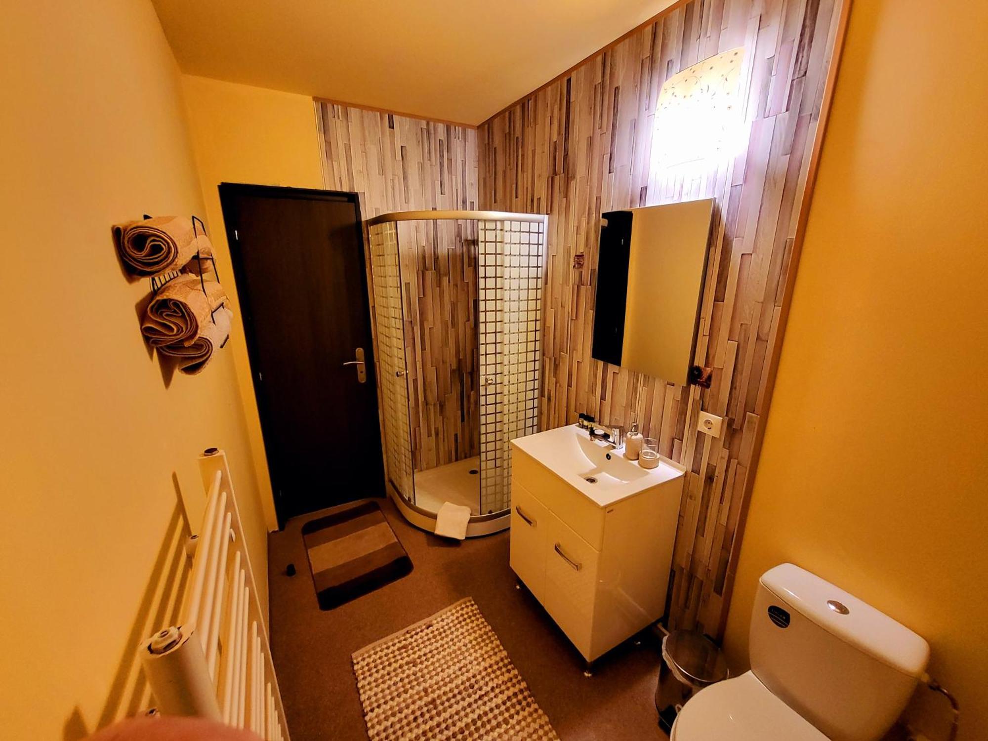 Forest Inn Izvorani المظهر الخارجي الصورة
